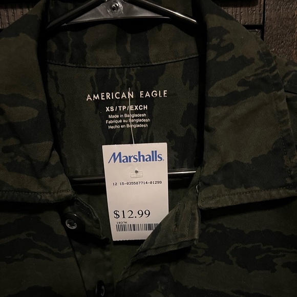 American Eagle Shirt NWT - Picture 2 of 2